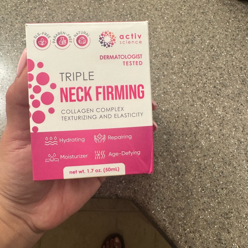 Triple Neck Firming Collagen Complex - Pink & White